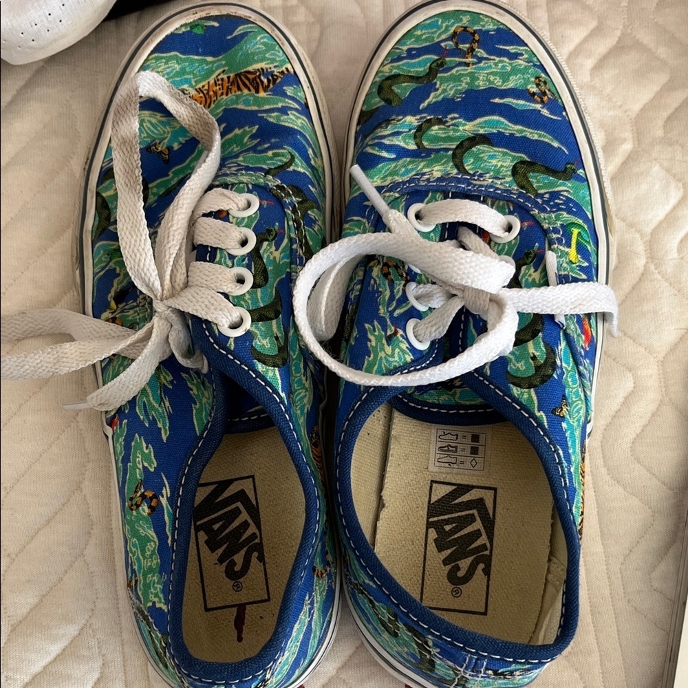 Vans Kids Vibrant Blue Jungle Sneakers Size 1 - Picture 5 of 6